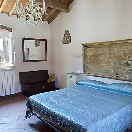 Agriturismo L'Isola Crespina Bagian luar foto