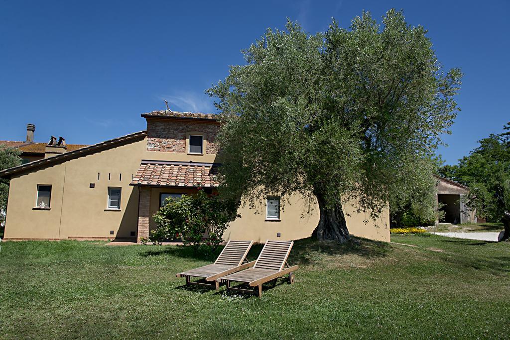 Agriturismo L'Isola Crespina Ruang foto