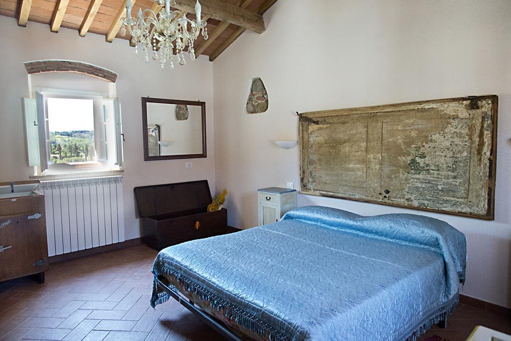 Agriturismo L'Isola Crespina Bagian luar foto